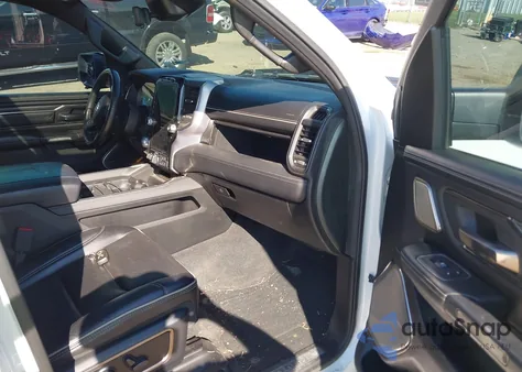 2021 Ram 1500 Limited 4X4 5'7 Box из США, поврежденный, VIN 1C6SRFHT2MN573448